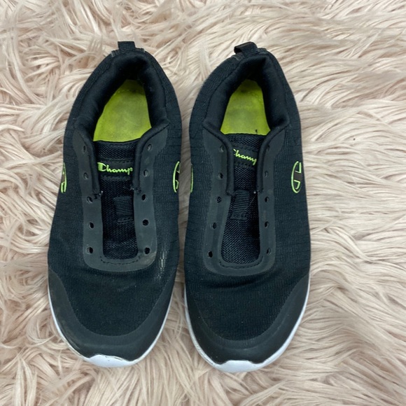 Champion size 13 boys - Picture 1 of 4